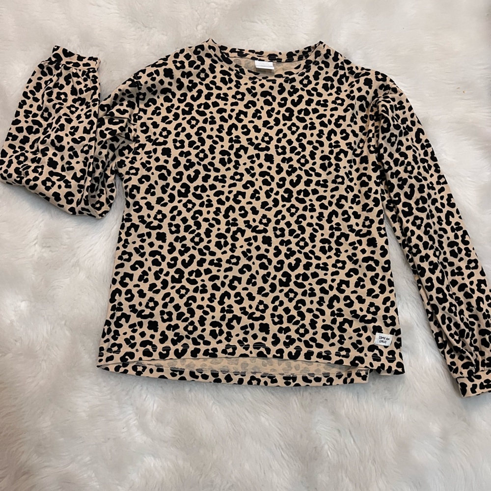 Zara kids 11 to 12 long sleeve cheetah print top 0251